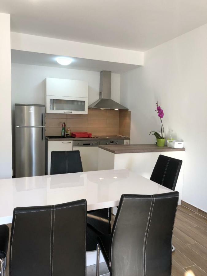 Apartments Dona 茨雷斯 外观 照片